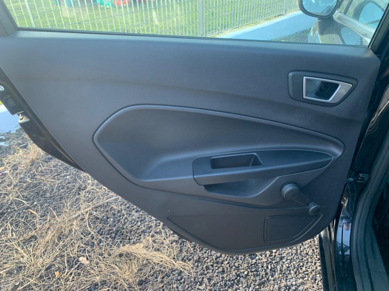 Ford Fiesta 1.0 80CV 5 porte Titanium