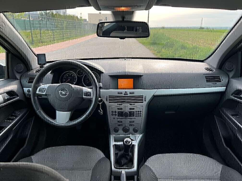Opel Astra - Fino a 2 anni di garanzia