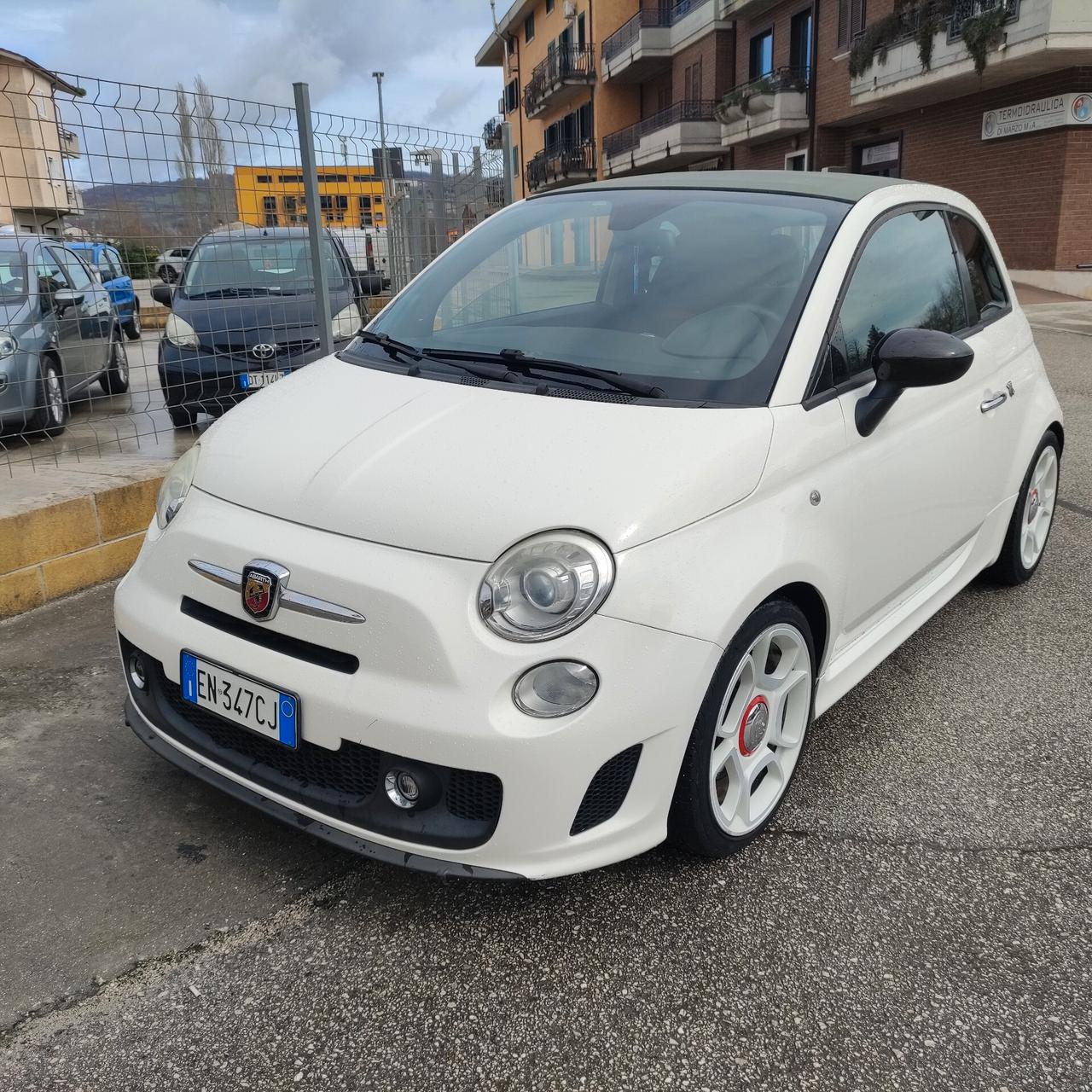 Abarth 500 C 1.4 Turbo T-Jet