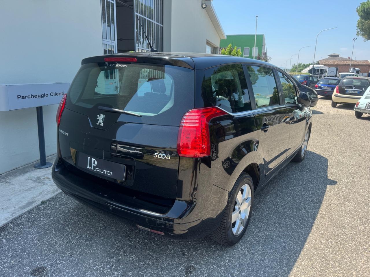 Peugeot 5008 1.6 HDi 112CV Active