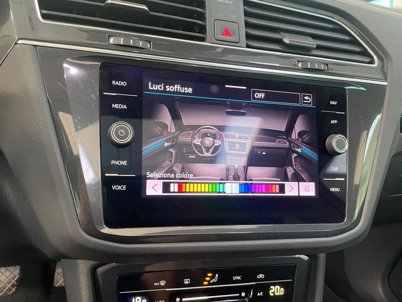 Volkswagen Tiguan 2.0 TDI 150 CV SCR DSG Elegance Tetto