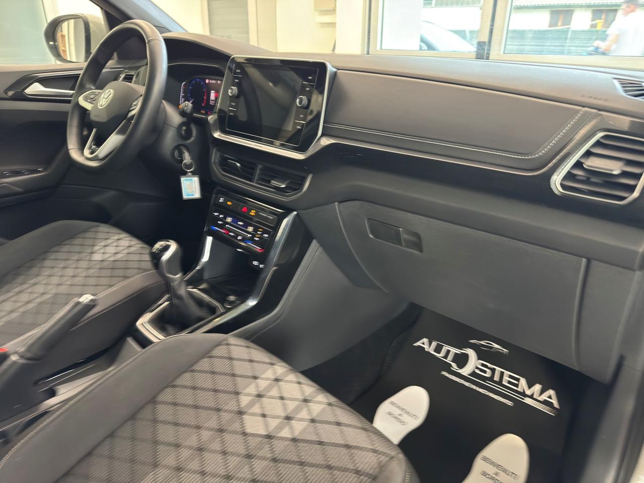 VOLKSWAGEN T-Cross 2024 1.0 tsi R-Line 115cv