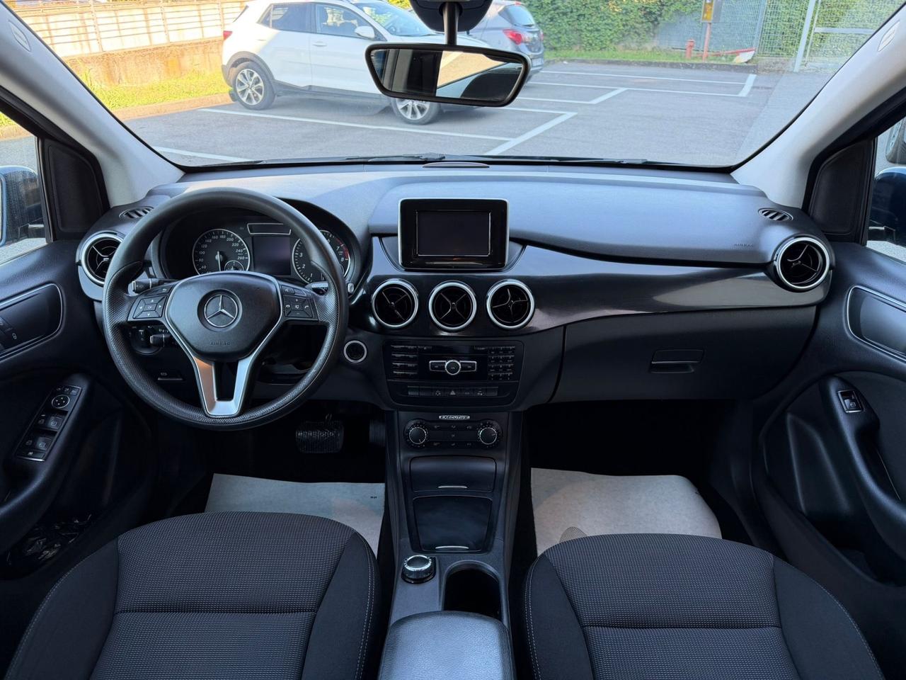 Mercedes-benz B 180 BlueEFFICIENCY Premium