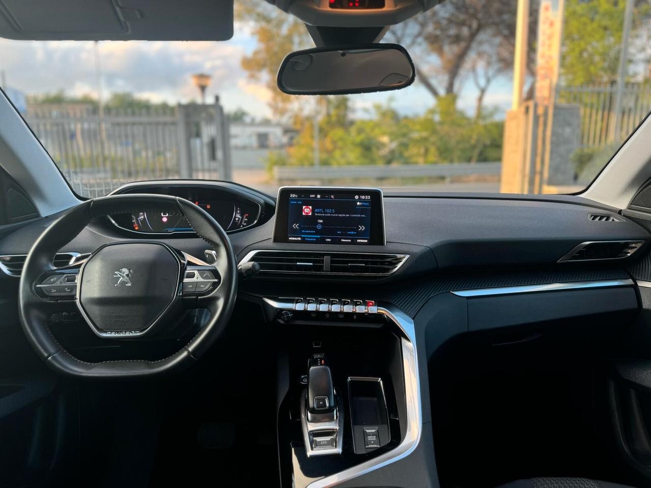 Peugeot 3008 130cv ALLURE CAMBIO AUTOMATICO