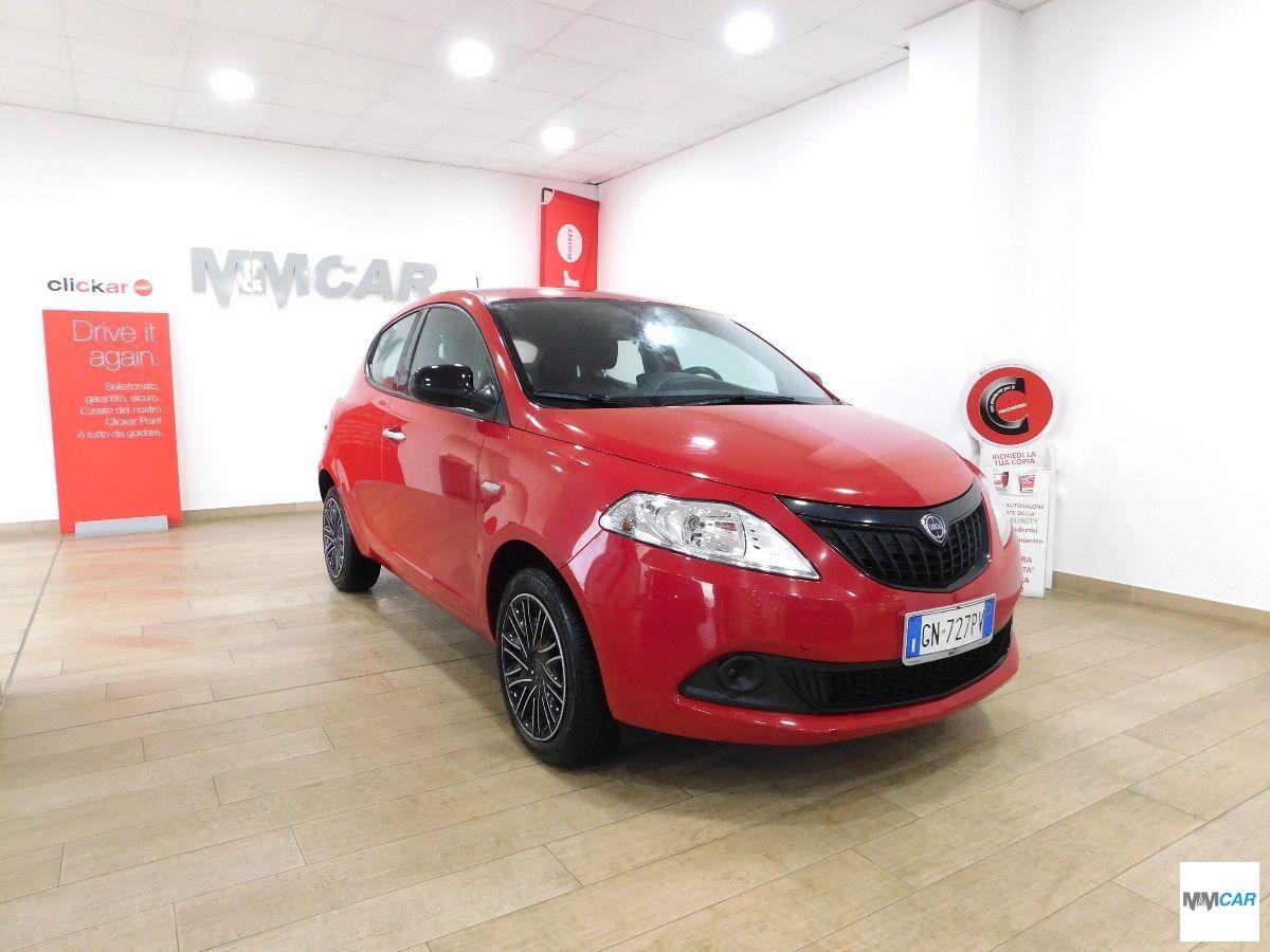LANCIA - Ypsilon - 1.0 FireFly 5p. S&S Hybrid Silver