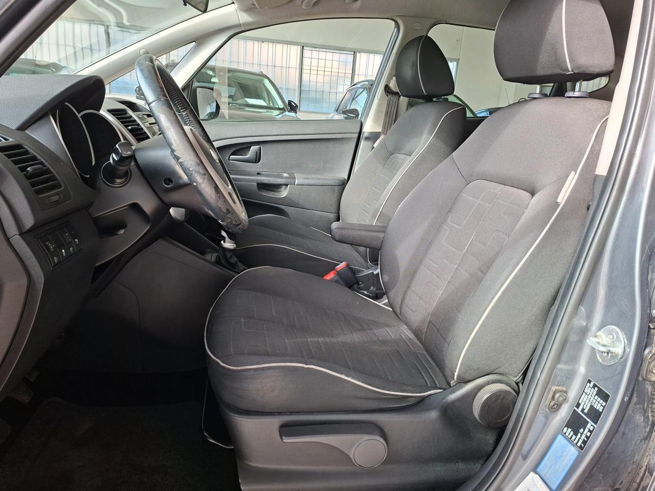 Kia Venga 1.4 EURO 5 / NEOPATENTATI / UNIPROPRIETARIO