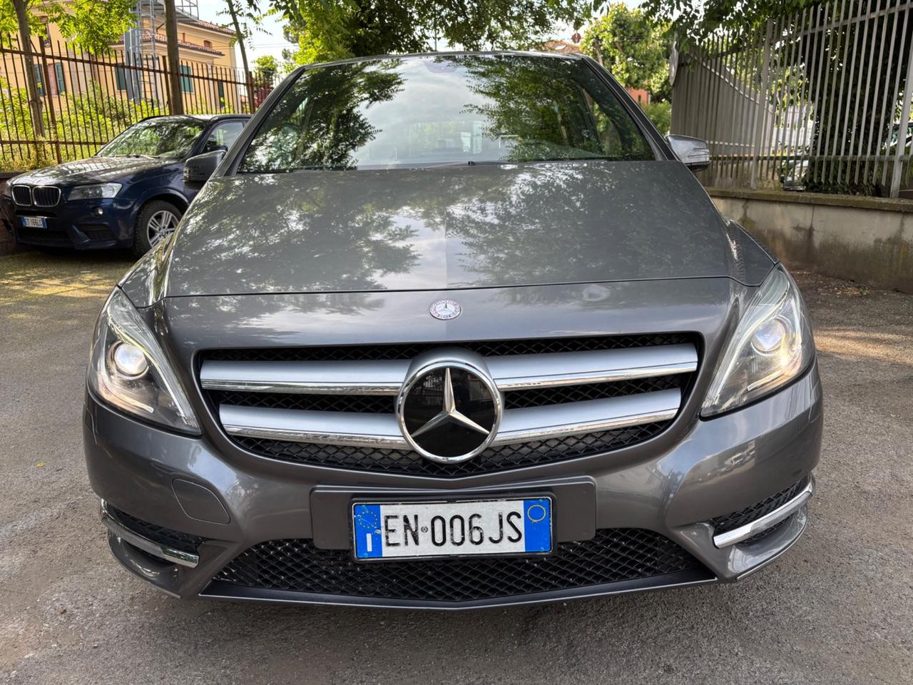 Mercedes-benz B 200 BlueEFFICIENCY Premium