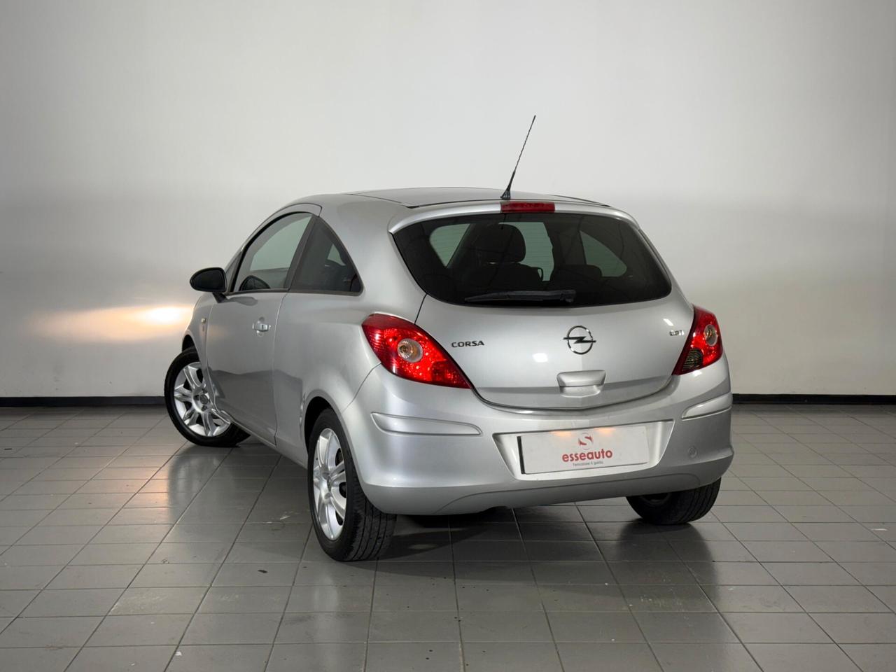 Opel Corsa 1.3 CDTI 75CV 3 porte TETTO PANORAMICO