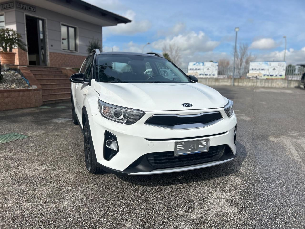 Kia Stonic 1.4 MPI EcoGPL Style B-Color