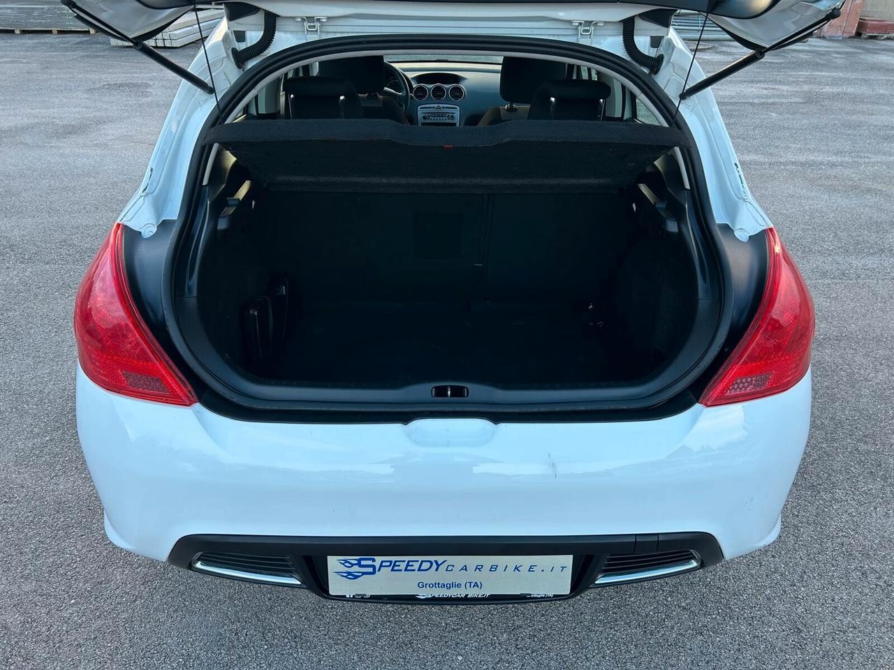 Peugeot 308 1.6 HDi 90CV Berlina