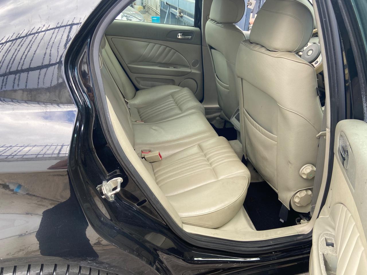 Alfa Romeo 159 2.4 JTDm 20V Exclusive