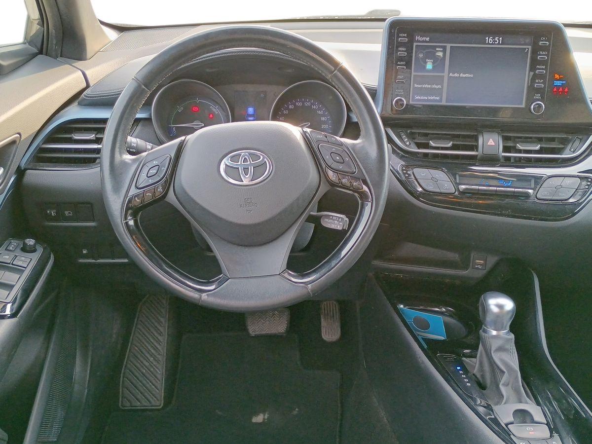 TOYOTA C-HR (2016-2023) - C-HR 1.8 Hybrid E-CVT Trend