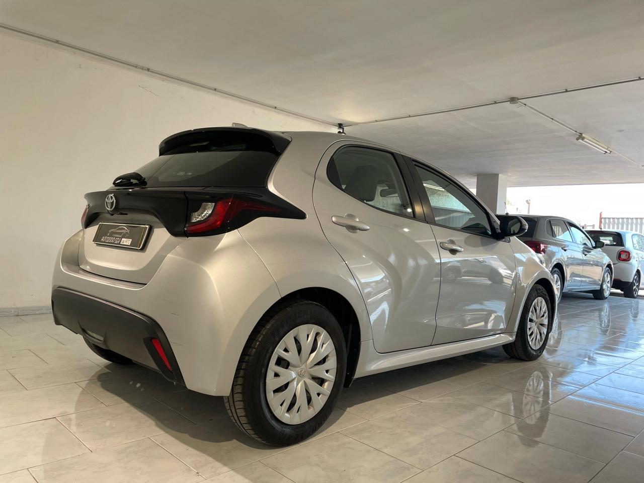 Toyota Yaris 1.0 5 porte 72CV NEOPATENTATI