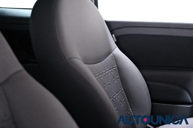 FIAT 500 1.0 HYBRID DOLCEVITA NEOPATENTATI