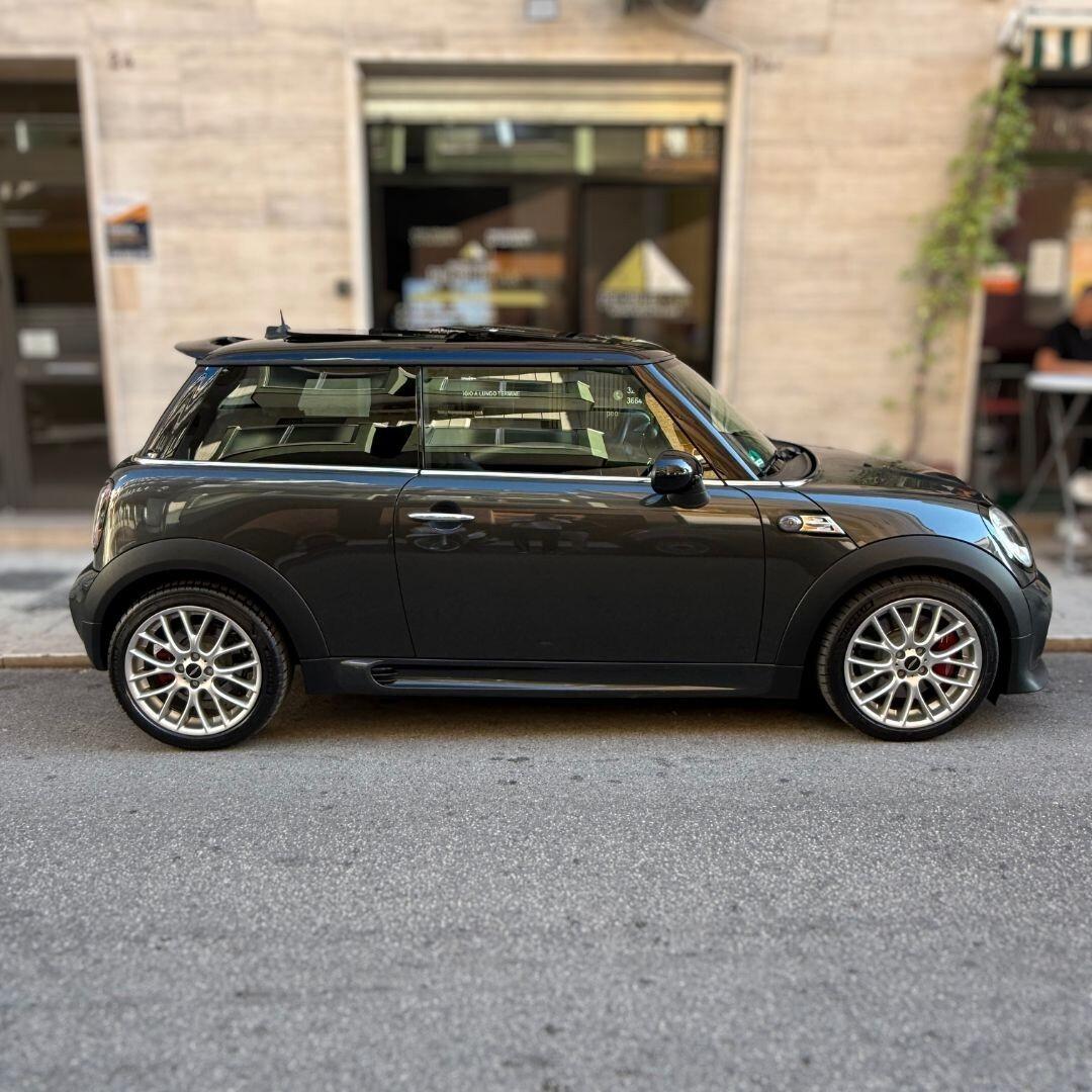 Mini John Cooper Works 2013
