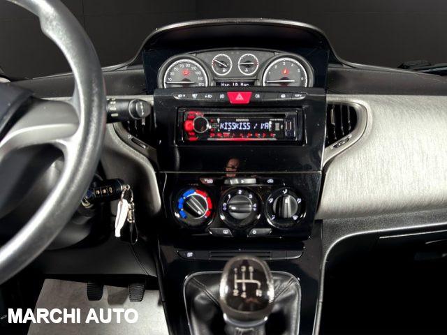 LANCIA Ypsilon 1.2 69 CV 5 porte Silver