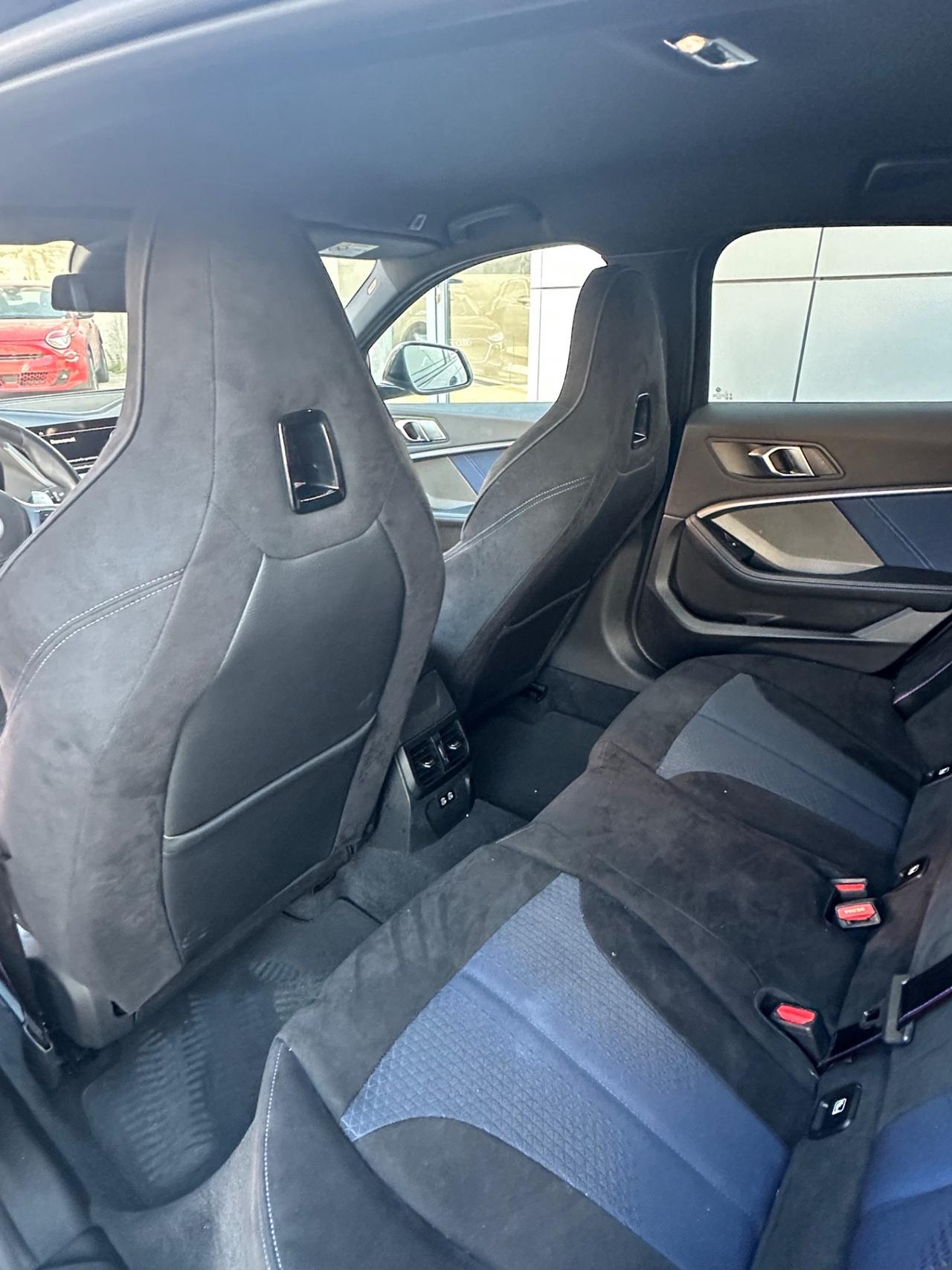 BMW M 135 xdrive auto