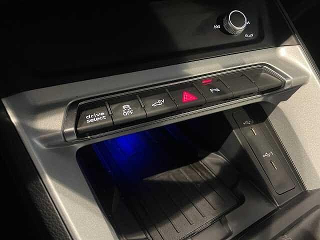 Audi Q3 45 1.4TFSI e 245CV S-tronic Business (PHEV)