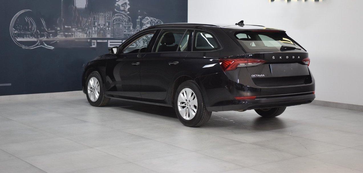Skoda Octavia Wagon 2.0 tdi evo Ambition 150cv dsg