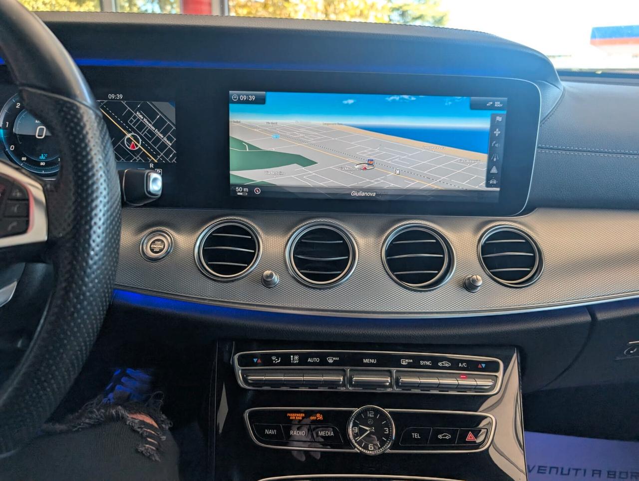 Mercedes E 220 DIESEL BERLINA AMG