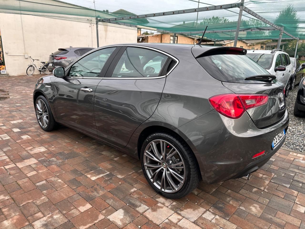 Alfa Romeo Giulietta 1.6 JTDm-2 105 CV