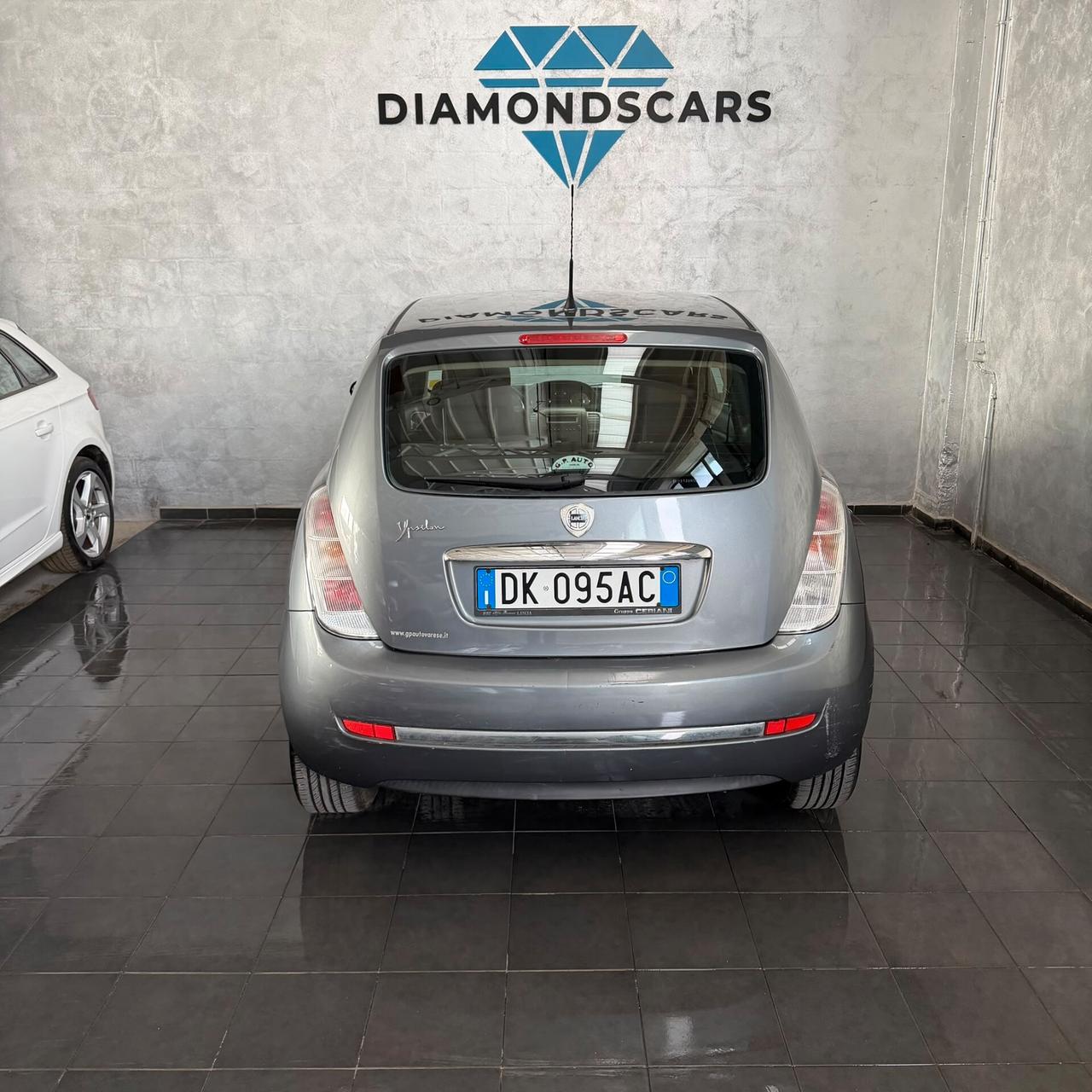Lancia Ypsilon 1.2 BENZINA