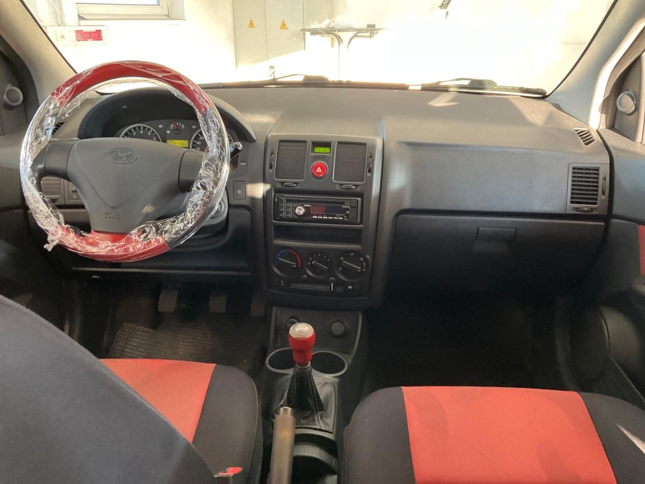 Hyundai Getz 1.1 12V (66CV) 5p. Cross