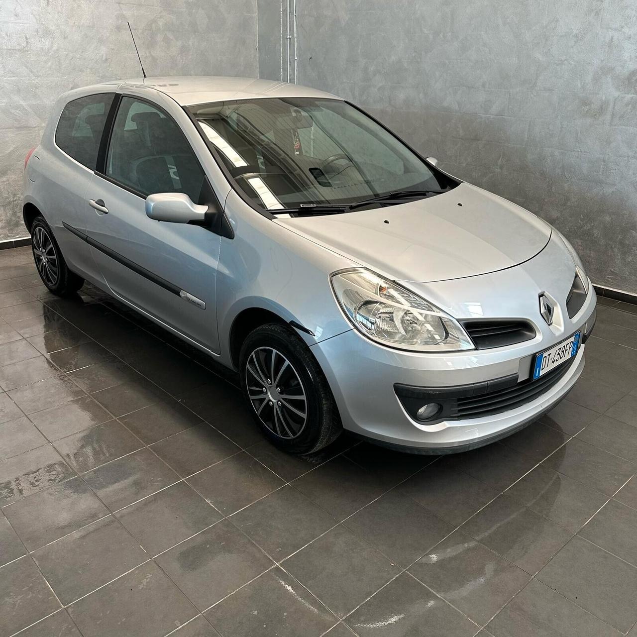 Renault Clio 1.2 16V 3 porte Rip Curl