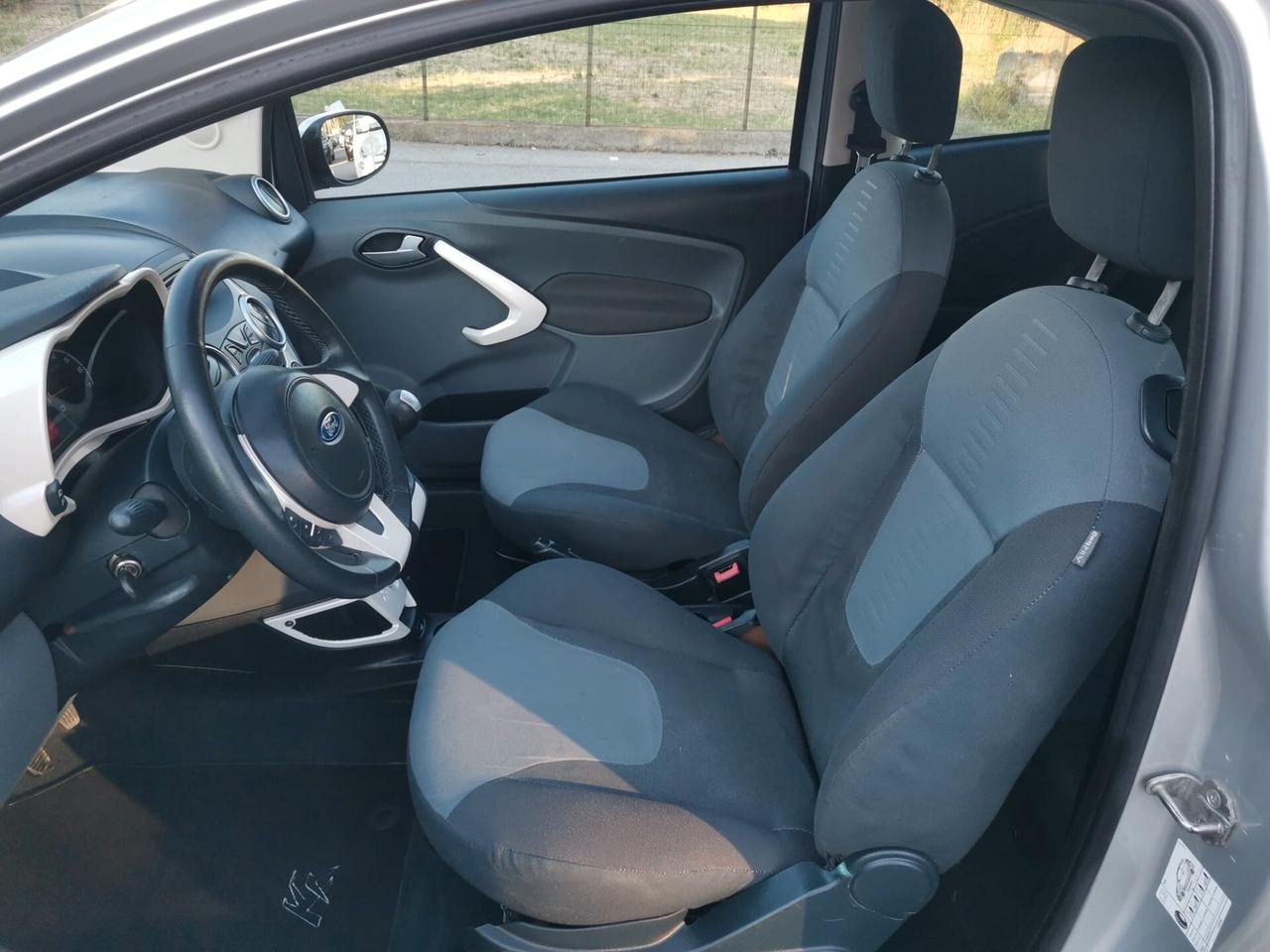 Ford Ka 1.2 8V 69CV Titanium