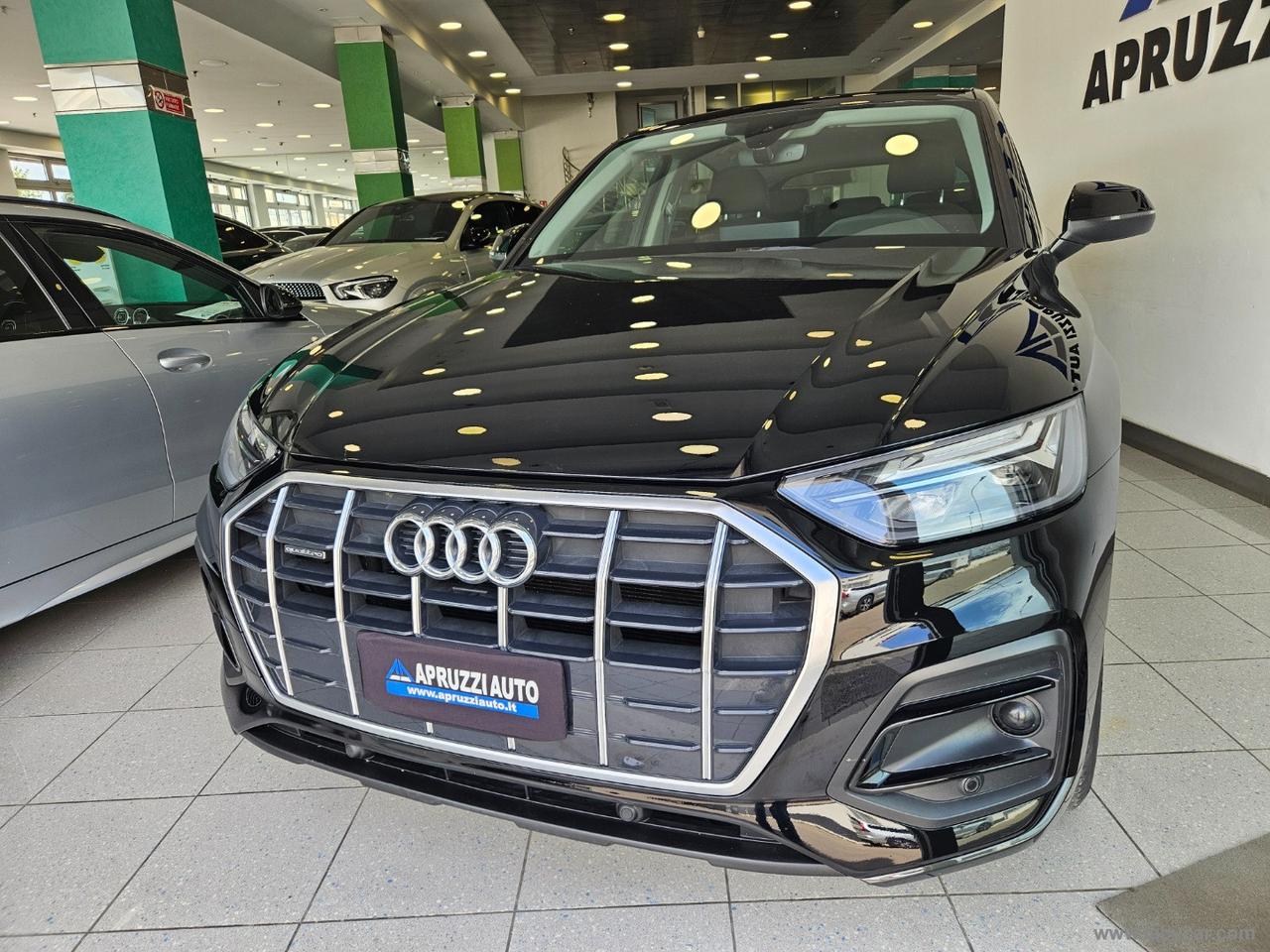 AUDI Q5 SPB 40 TDI quattro S tr. Busin. Adv.