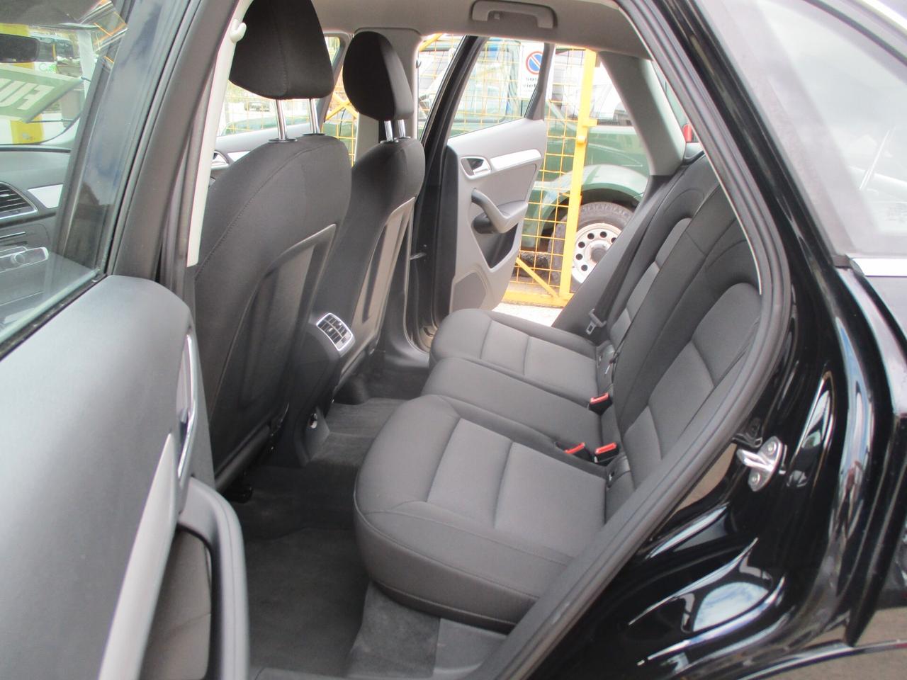 Audi Q3 2.0 TDI 120 CV S tronic PARI AL NUOVO