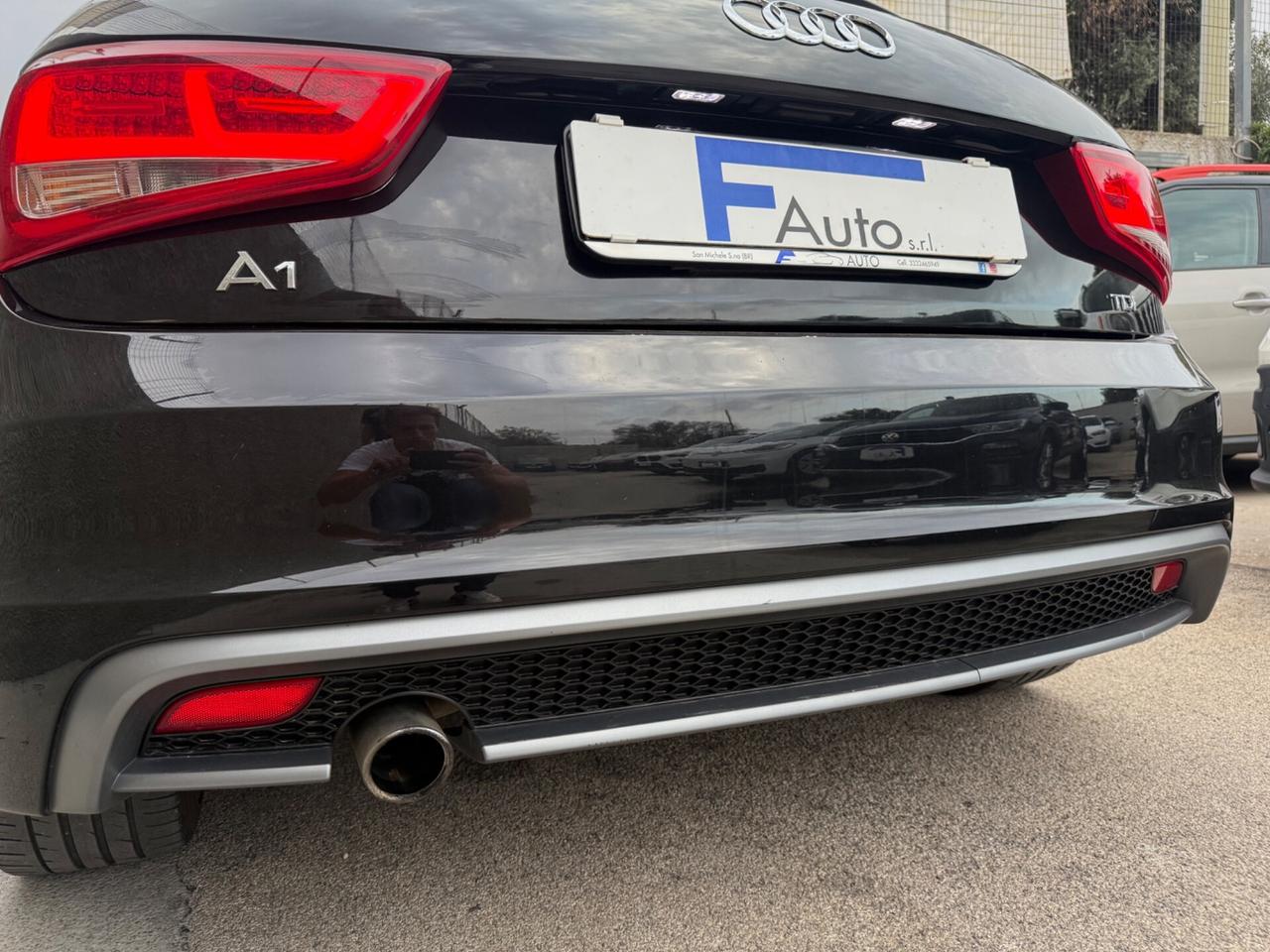 Audi A1 1.6 TDI 90 CV S-Line Exterior Pack,LED Diurni,Bluetooth,Comandi al volante,ecc.