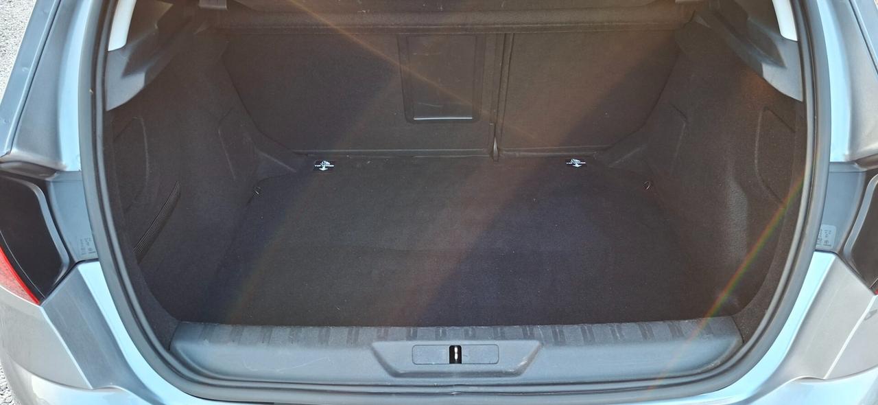 Peugeot 308 1.2 e THP Allure