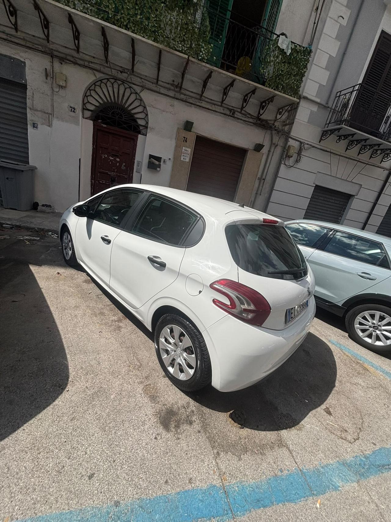 Peugeot 208 1.4 HDi 68 CV 5 porte Van Pack