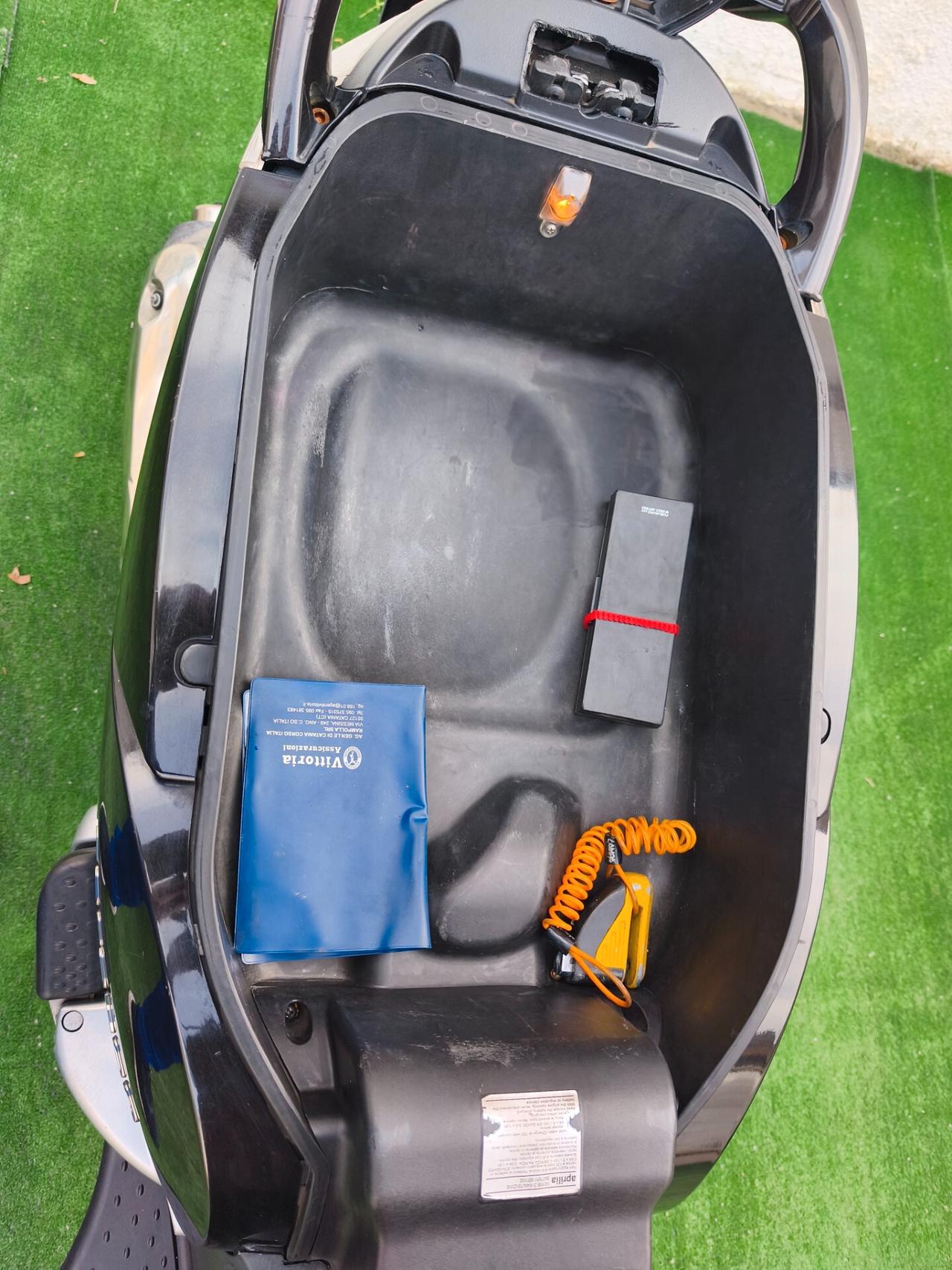 Aprilia Scarabeo 300 Special S