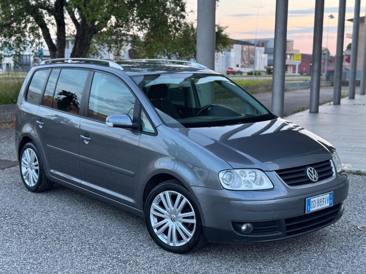 Volkswagen Touran 1.9 TDI 105CV 5 posti