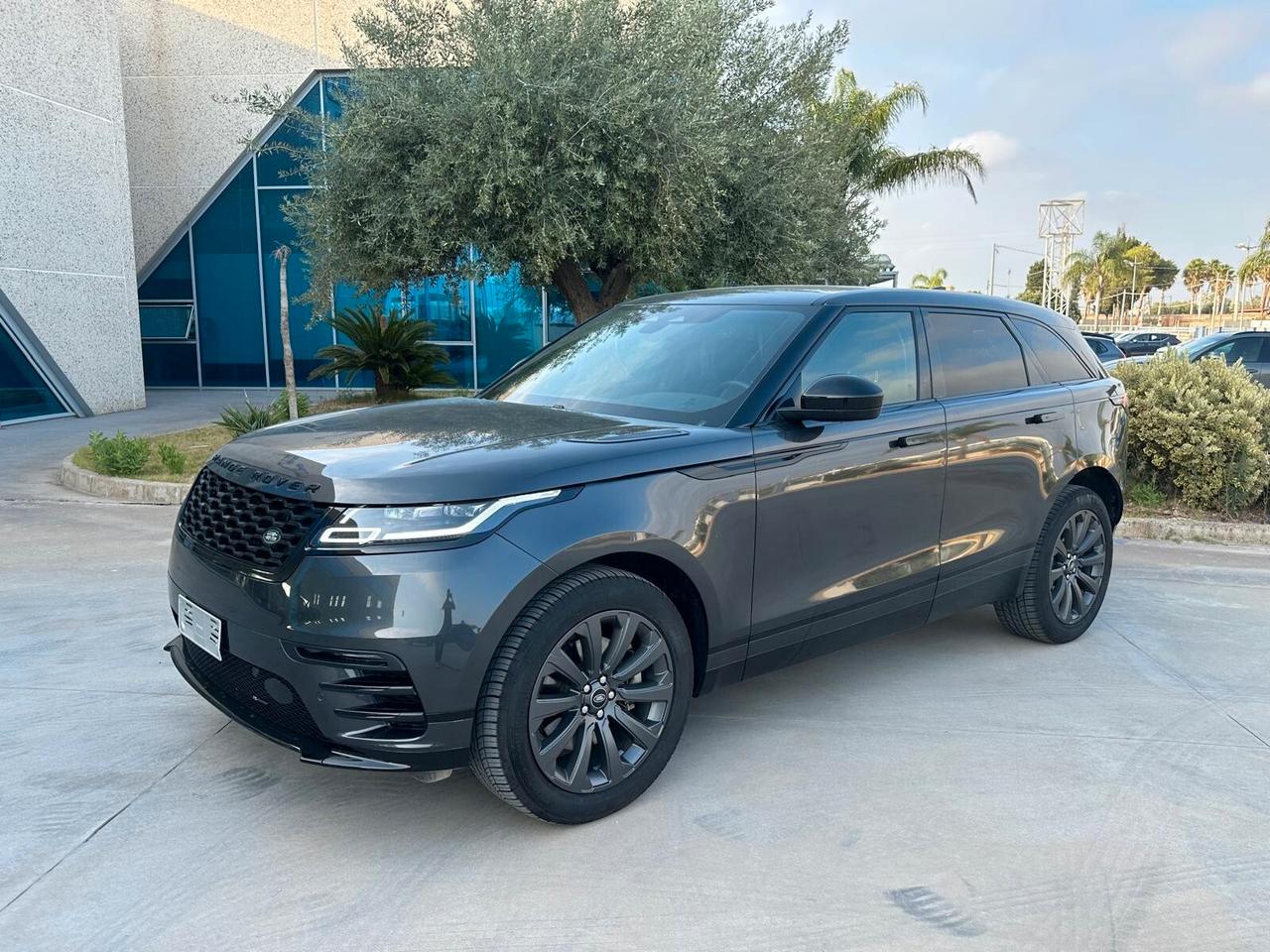 Land Rover Range Velar 2.0D I4 204 CV R-Dynamic SE possibilità noleggio no scoring