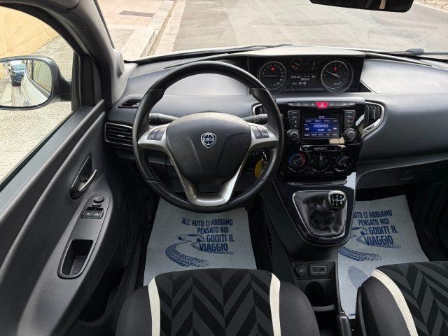 LANCIA Ypsilon 1.2 69 CV 5P. Gold