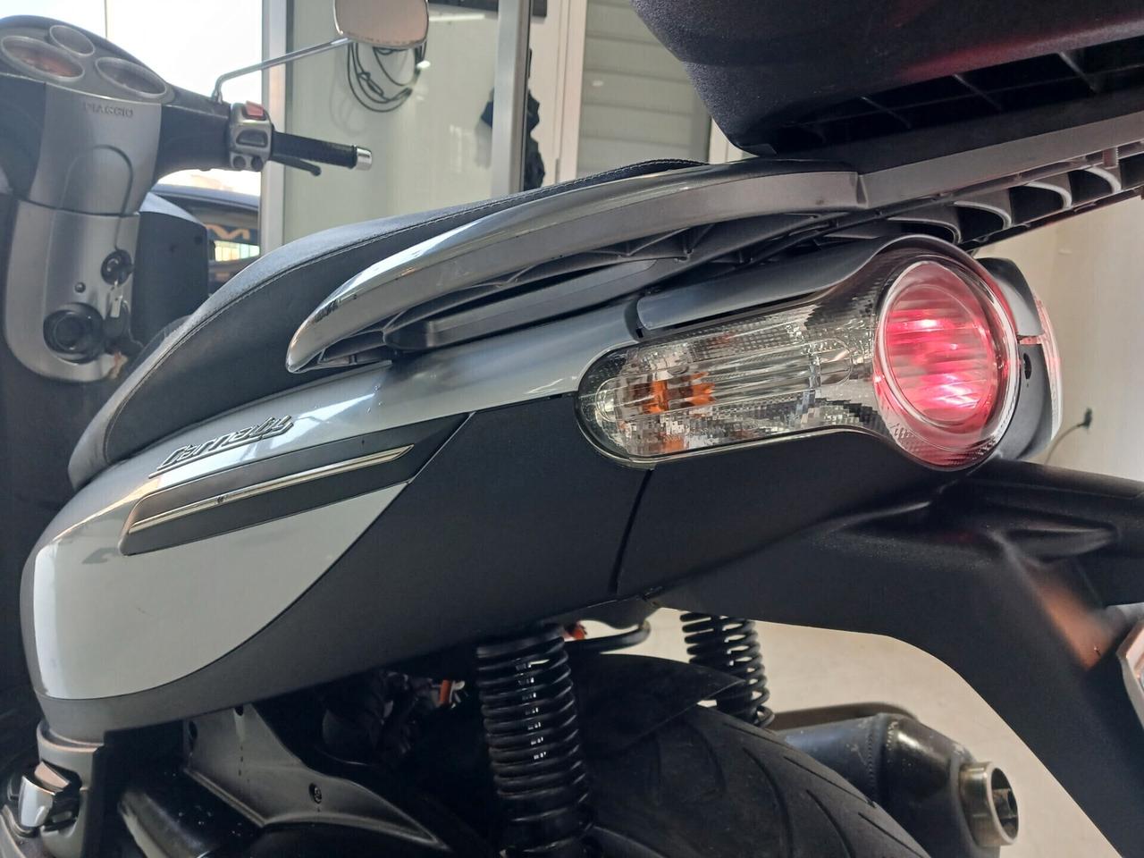 Piaggio Carnaby 125 CLASSIC