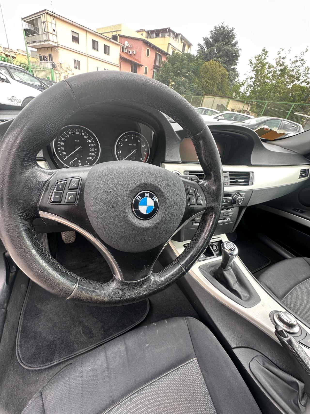 Bmw 325 325i cat Coupé Attiva