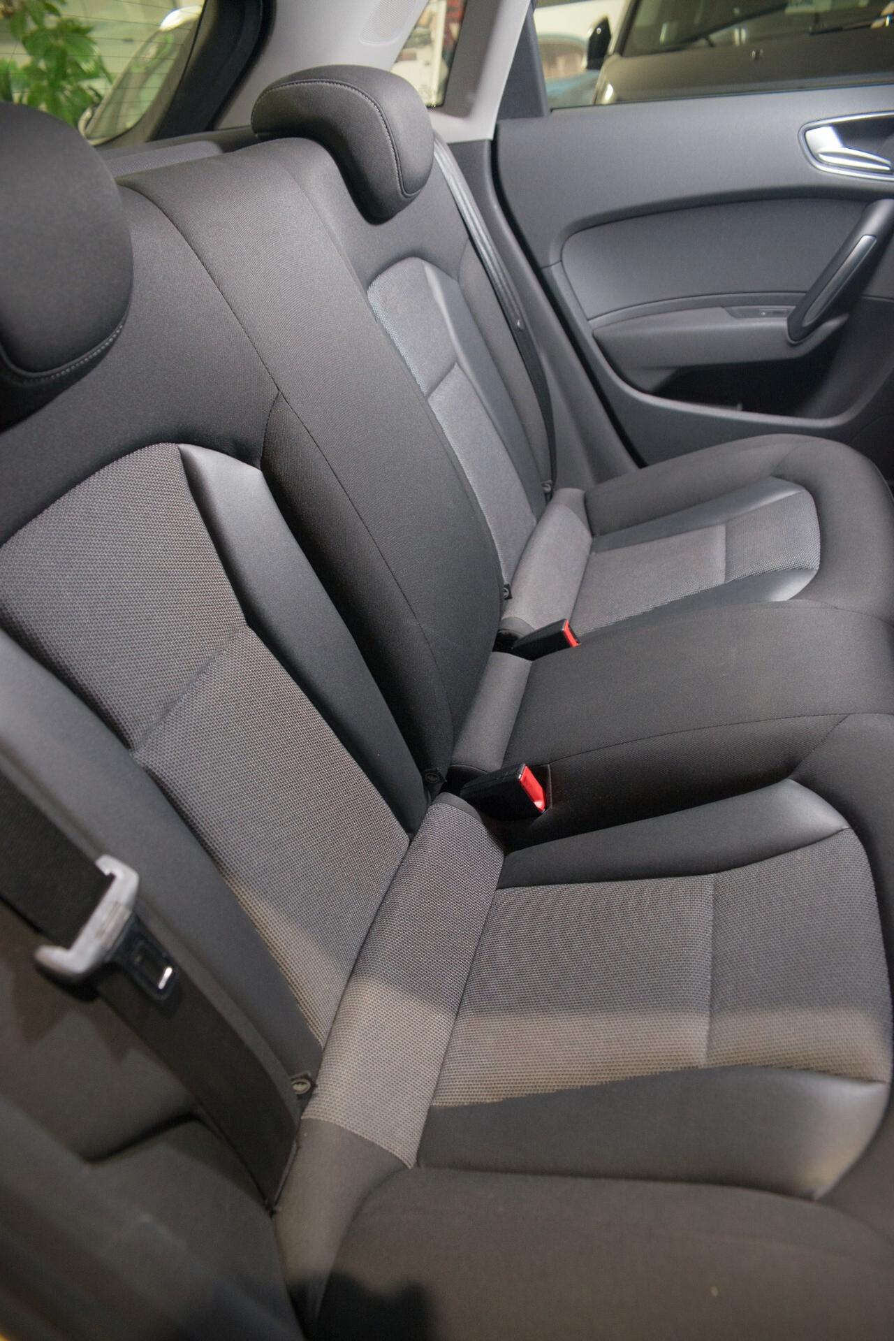 AUDI A1 SPORTBACK 1.6 TDI 90CV AMBITION S/TRONIC OK NEOPATENTATI