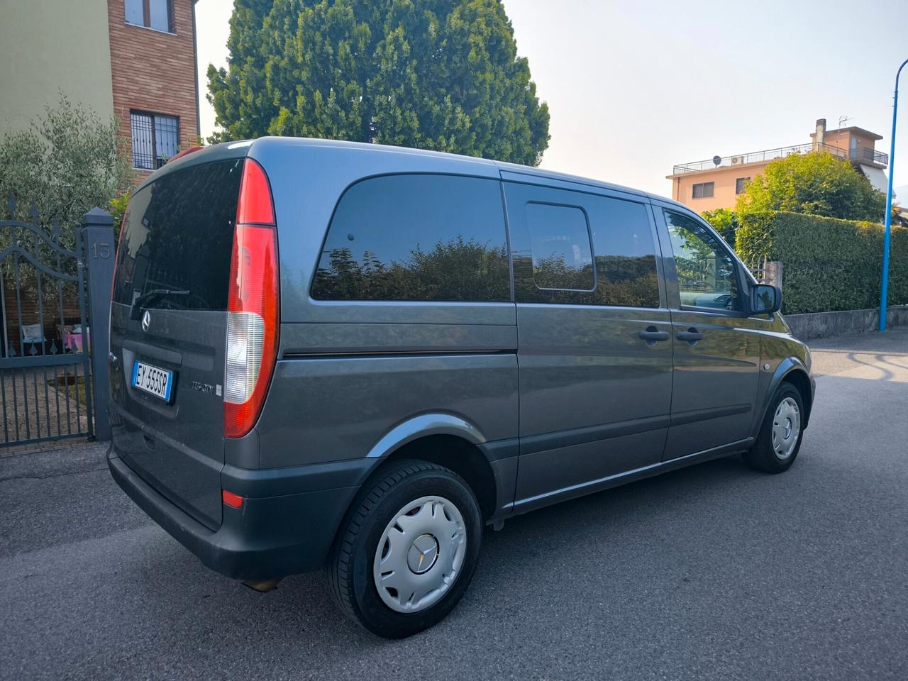 MERCEDES VITO 2,2 DCI- MIXTO- 6 POSTI-KM 140000-2015