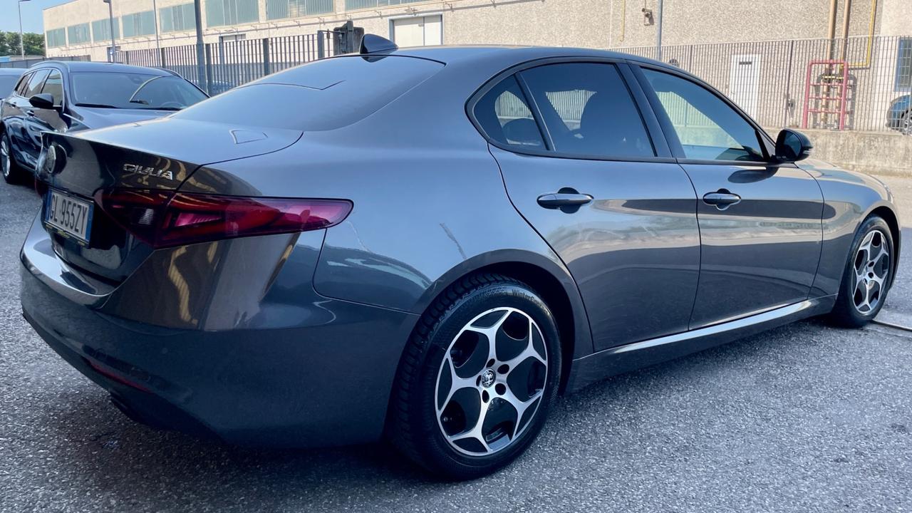 Alfa Romeo Giulia 2.2 Turbodiesel 160 CV AT8 Super