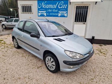 Peugeot 206 1.1 3p. XT