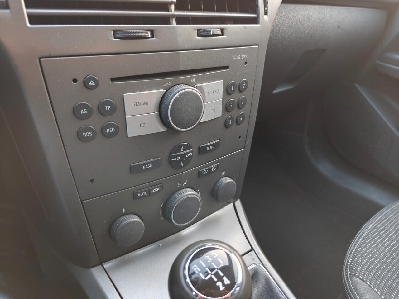 Opel Astra 1.4 16V Twinport 5 porte Cosmo