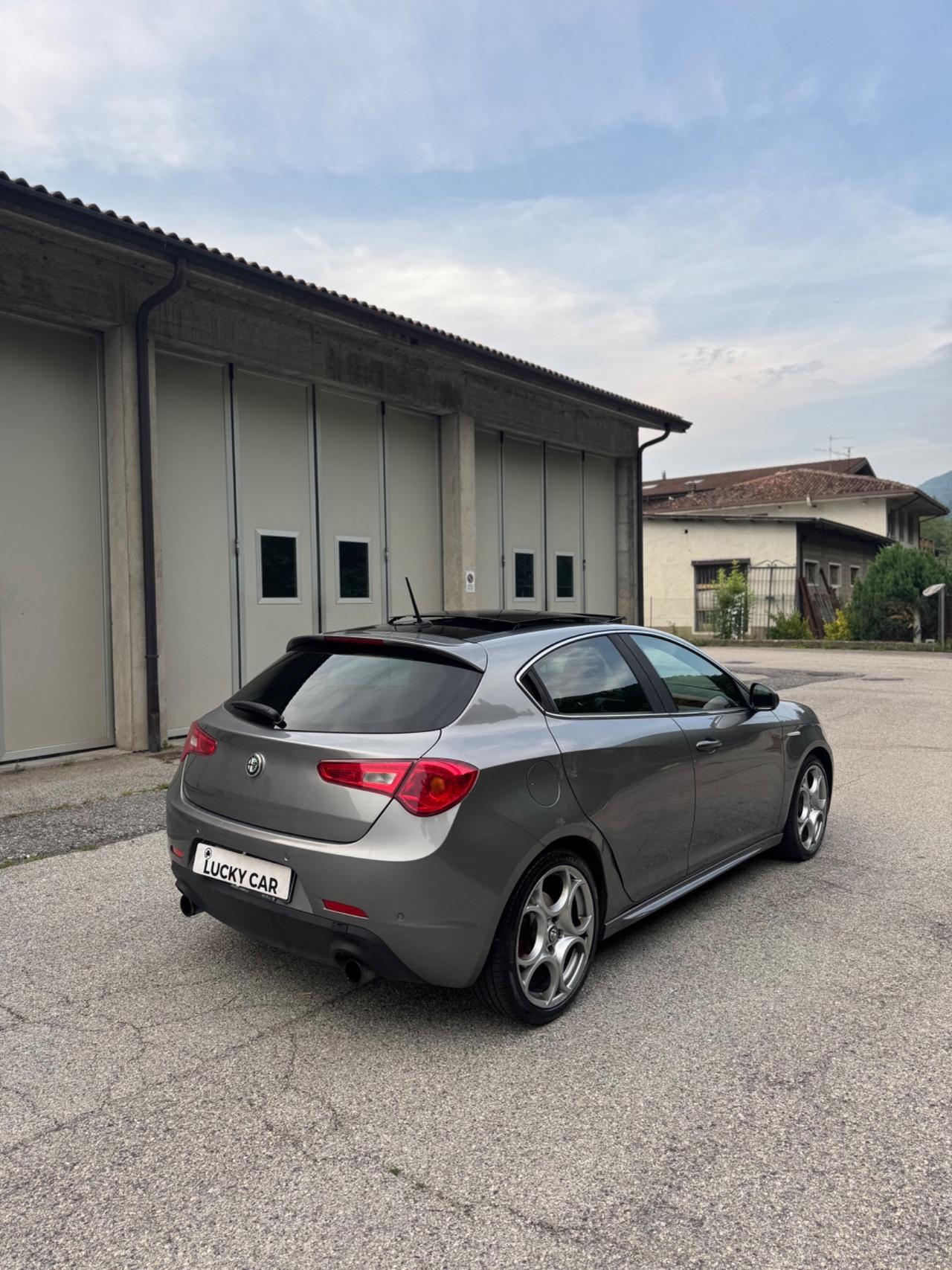 Alfa Romeo Giulietta 1750 Turbo TCT Quadrifoglio Verde