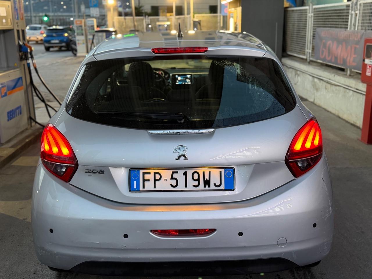 Peugeot 208 1.6hdi 75cv allure - 2018 km certificati