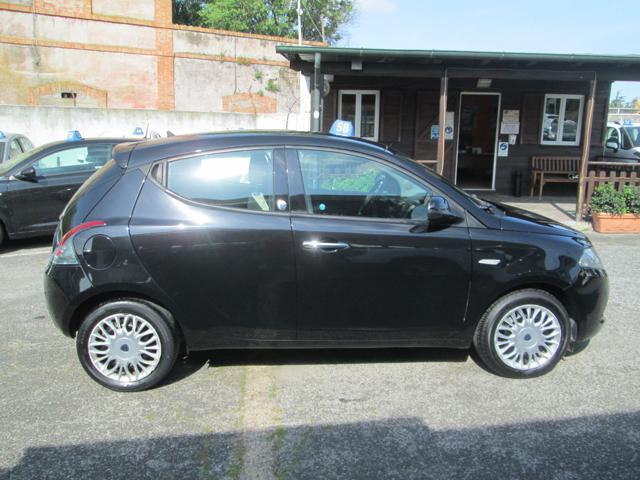 LANCIA Ypsilon 1.2 69 CV 5 porte GPL Ecochic Gold