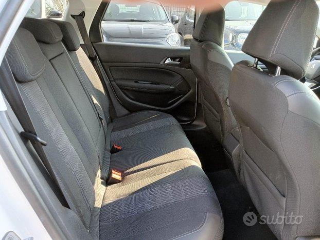 PEUGEOT 308 BlueHDi 130 S&S SW Allure