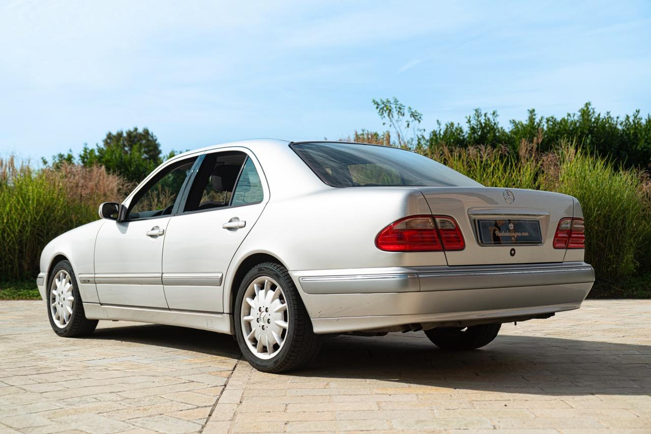 Mercedes-benz E 430 V8 - MER00314